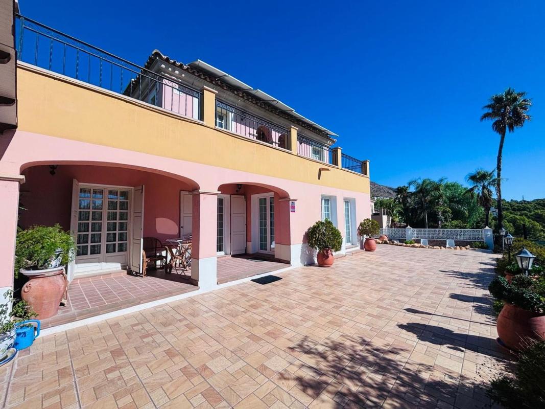 Properties for sale and rent in Spain photo 4