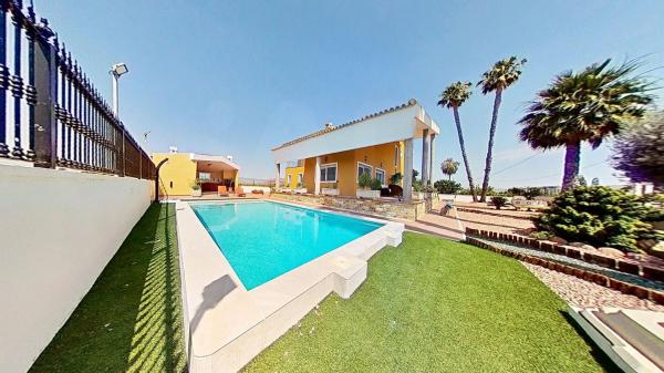Casa o chalet independiente en Desamparados-Hurchillo-Torremendo, Orihuela thumbnail 3