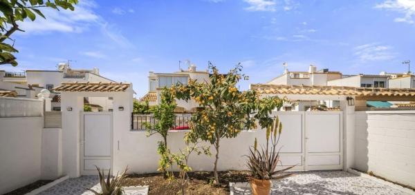 Chalet pareado en La Siesta - El Salado - Torreta, Torrevieja photo 3