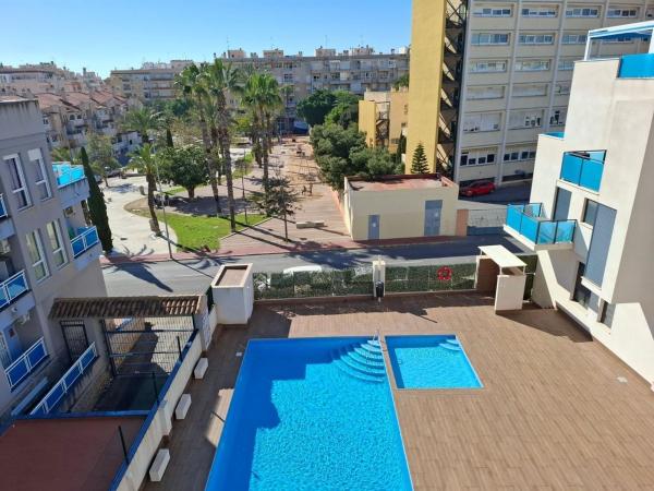 Sale of flat in Piso en Avenida Habaneras - Curva de Palangre, Torrevieja, Torrevieja
photo 1