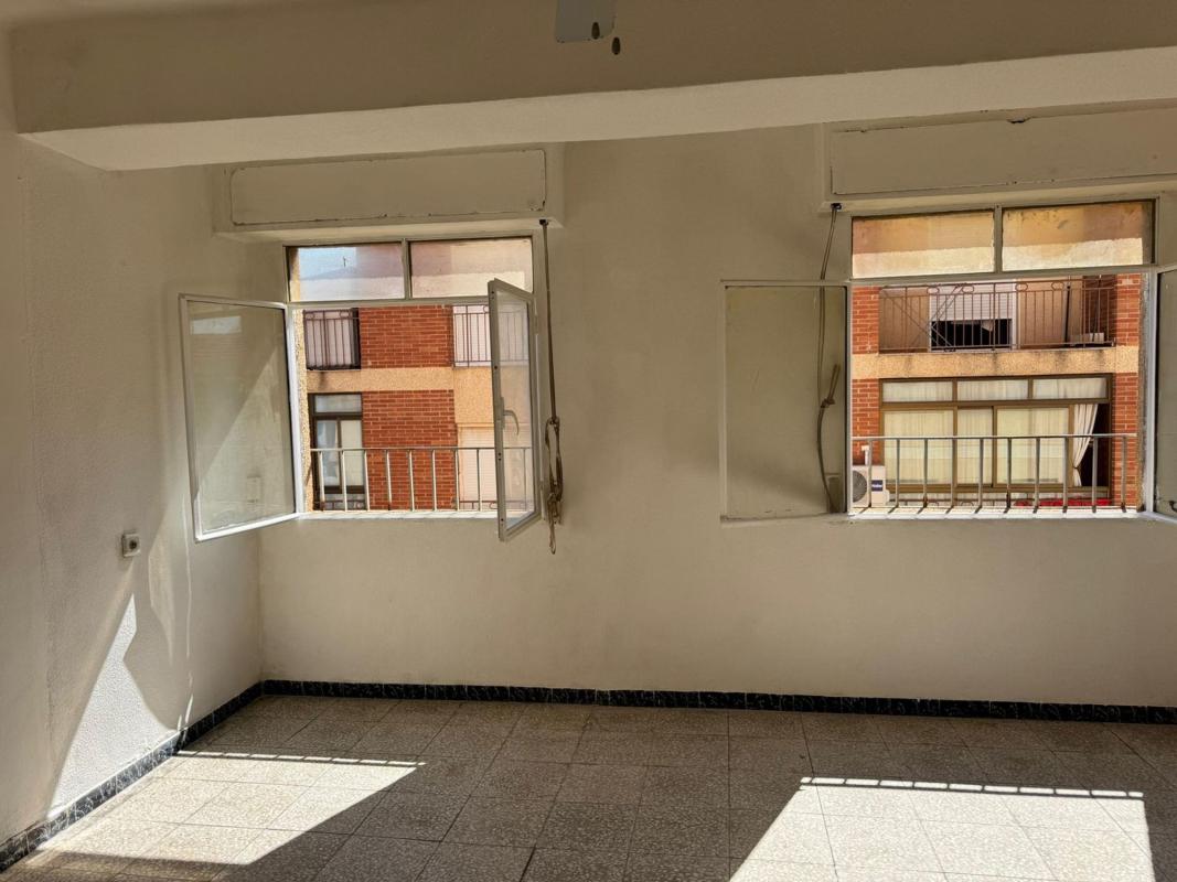 Продажа квартиры на Piso en Arturo Salvetti Pardo, 70, Carrús Este, Elche / Elx, Эльче / Эльх
photo 1