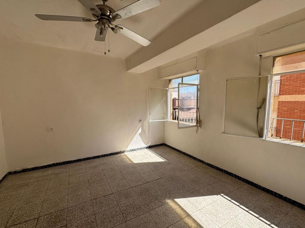 Продажа квартиры на Piso en Arturo Salvetti Pardo, 70, Carrús Este, Elche / Elx, Эльче / Эльх
photo 5