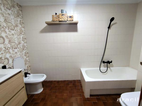 Sale of flat in Piso en Centro - Zona Alta, Alcoy / Alcoi, Alcoy
 photo 4