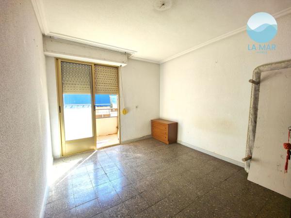 Venta de piso en Piso en Calle Conrado del Campo, Sector V-El Canal, Elche / Elx, Elche / Elx
thumbnail 3