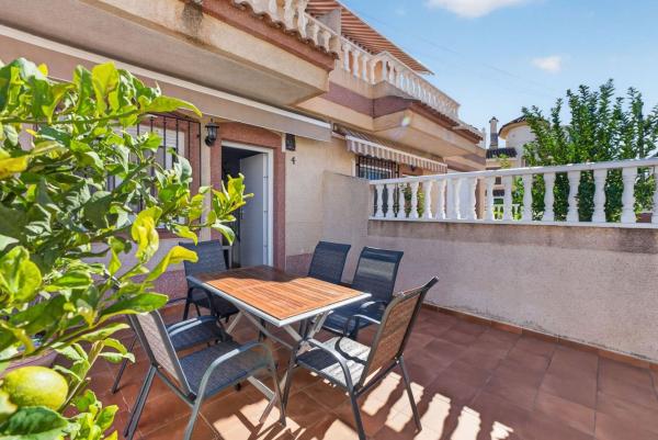 Chalet adosado en Calle Clemenules s/n, Playa Flamenca, Orihuela photo 4