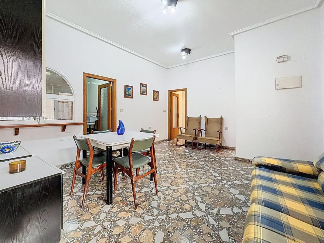 Sprzedaż mieszkania w Piso en Calle San Pascual, 220, Avenida Habaneras - Curva de Palangre, Torrevieja, Torrevieja
photo 2