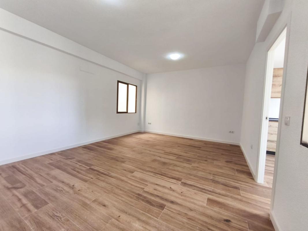 Продажа квартиры на Piso en Avenida Ancha de Castelar, Centro, San Vicente del Raspeig, Сан-Висенте-дель-Распейг
photo 3