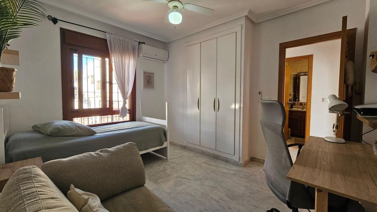 Properties for sale and rent in Spain photo 5