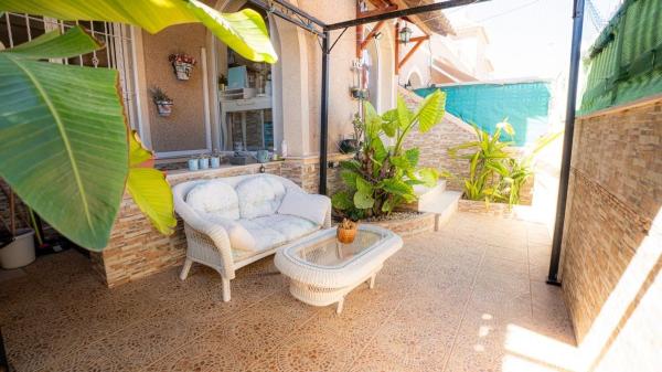 Chalet adosado en Calle de Creta, Monte y Mar, Gran Alacant thumbnail 2