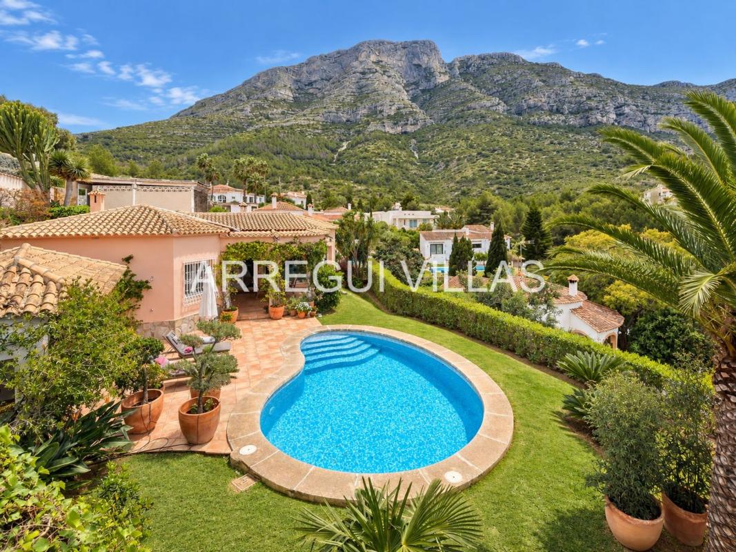 Properties for sale and rent in Spain photo 2