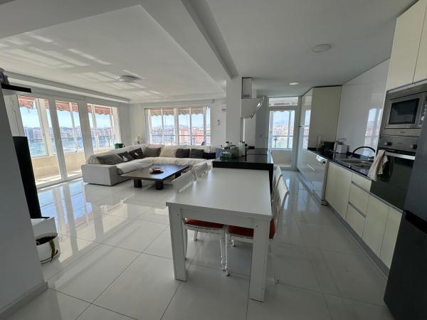 Venta de piso en Piso en Denia, Vistahermosa, Alicante / Alacant, Alicante / Alacant
 photo 3