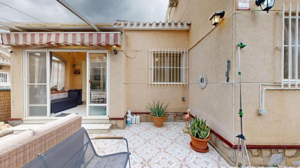 Chalet pareado en Calle Luisa Fernanda Balcón, Centro, San Miguel de Salinas photo 4