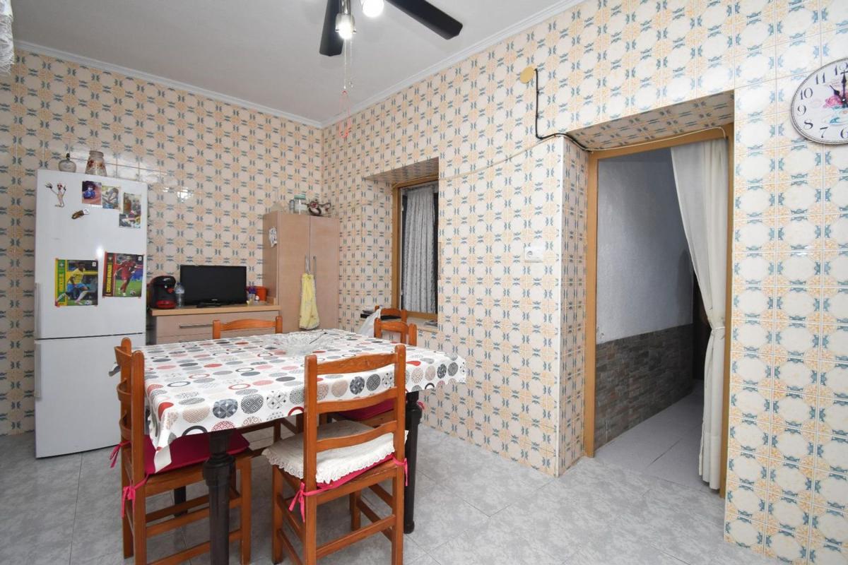 Properties for sale and rent in Spain photo 4