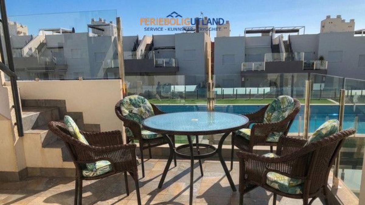 Penthouse sale in  Ático en Calle Gines Saura Sanchez s/n, Parque Acuático - Sector 25, Torrevieja, Torrevieja photo 4