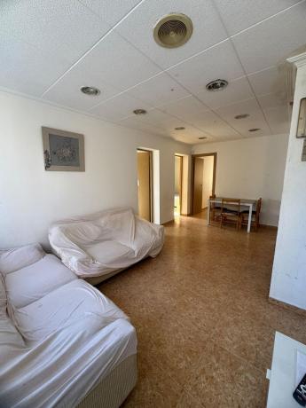 Sale of flat in Piso en Calle Finestrat, Nou Alacant, Alicante / Alacant, Alicante
thumbnail 2