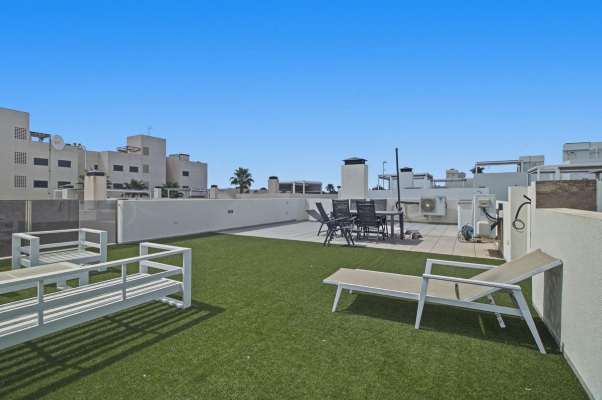 Properties for sale and rent in Spain photo 4