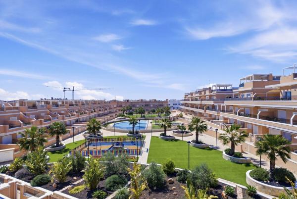 Chalet adosado en Avenida del Mare Nostrum, El Mojón, Pilar de la Horadada thumbnail 2