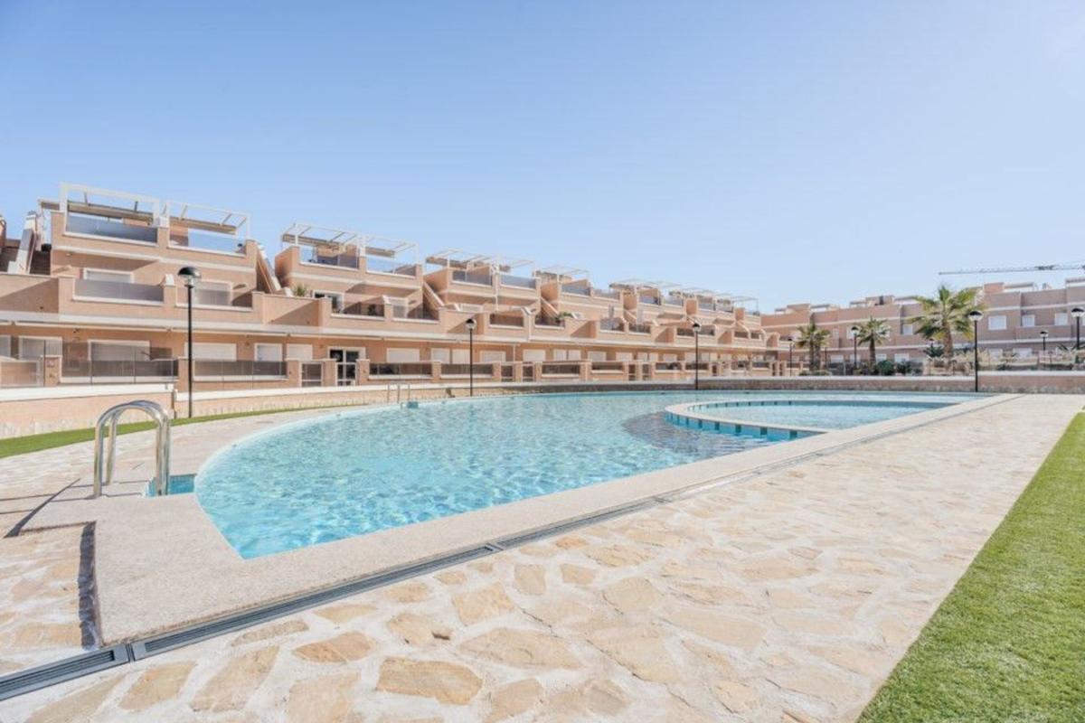 Properties for sale and rent in Spain photo 3