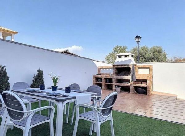 Chalet adosado en Calle Río Menor, 54, Castalla photo 1