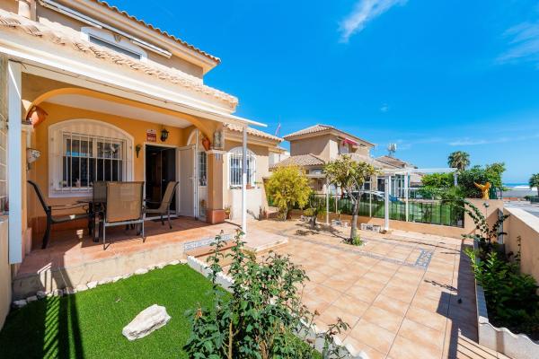 Chalet adosado en Los Altos-5, Los Balcones - Los Altos del Edén, Torrevieja photo 1