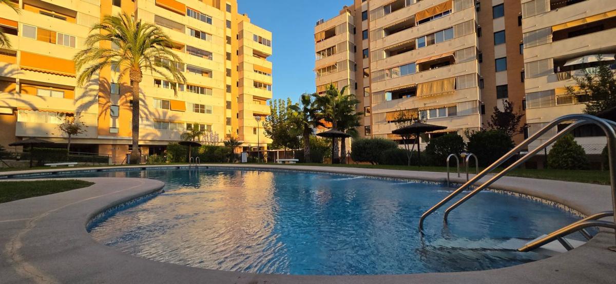 Продажа квартиры на Piso en Calle Catedratic Abelardo Rigual, Playa de San Juan, Alicante / Alacant, Аликанте / Алакант
 photo 2