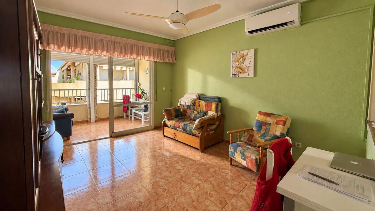 Sale of apartment in Piso en Calle San Miguel de Salinas, El Acequión, Torrevieja, Torrevieja
photo 1