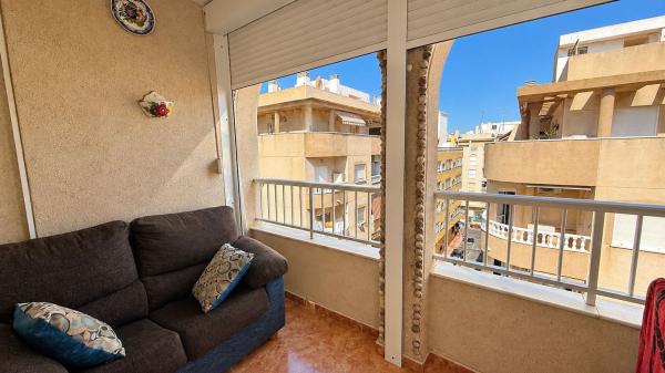 Продажа квартиры на Piso en Calle San Miguel de Salinas, El Acequión, Torrevieja, Торревьеха
thumbnail 3