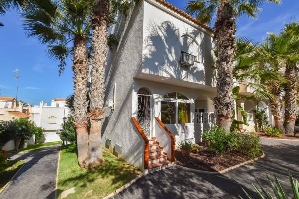 Chalet pareado en Avenida de Polonia, 15, Mediterráneo-Novamar, Gran Alacant photo 1