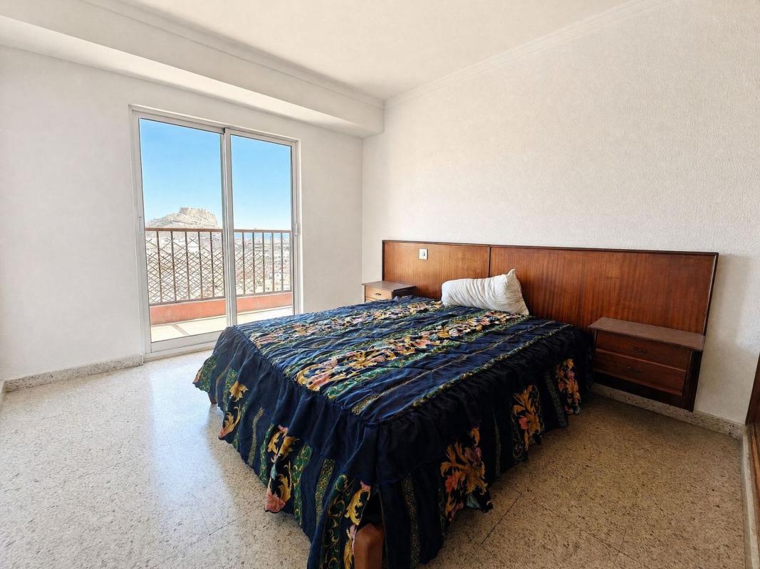 Venta de piso en Piso en Poeta Vicente Mojica, Santo Domingo, Alicante / Alacant, Alicante / Alacant
photo 4