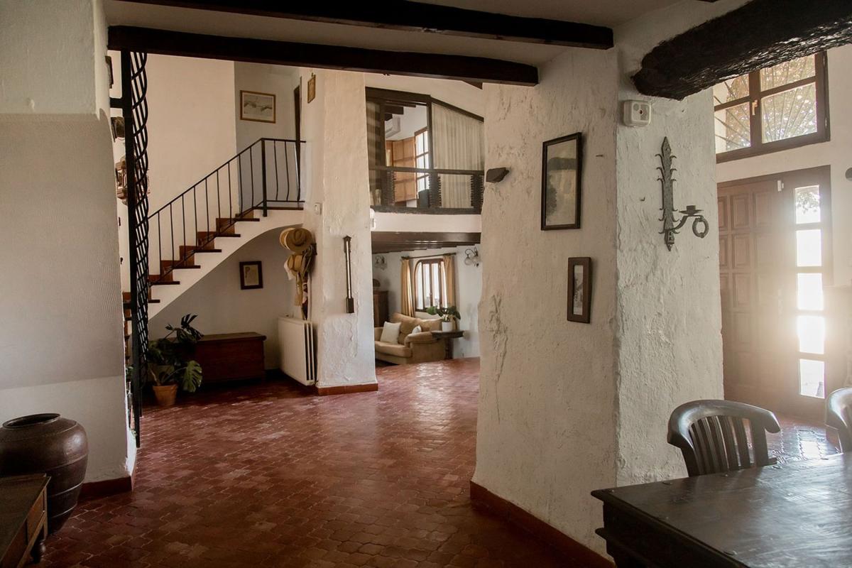 Propiedades en venta y alquiler en España photo 2