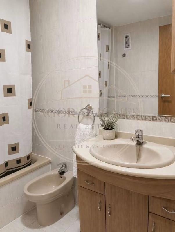 Sale of apartment in Piso en Plaza de la Constitució, 1, Barri Eixample, Alcoy / Alcoi, Alcoy
 photo 2