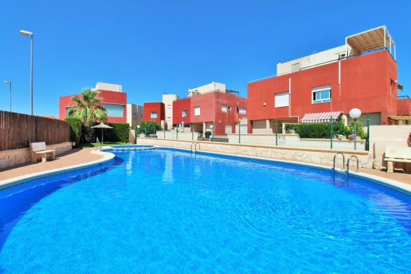 Chalet adosado en Calle Azores, Las Filipinas, Orihuela thumbnail 2