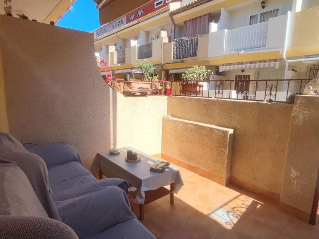 Продажа отдельного шале в Casa o chalet en Calle Nicolás de Bussi, Playa Flamenca, Orihuela, Ориуэла photo 1