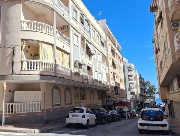 Sale of flat in Piso en Playa de los Locos, Torrevieja, Torrevieja
 photo 1