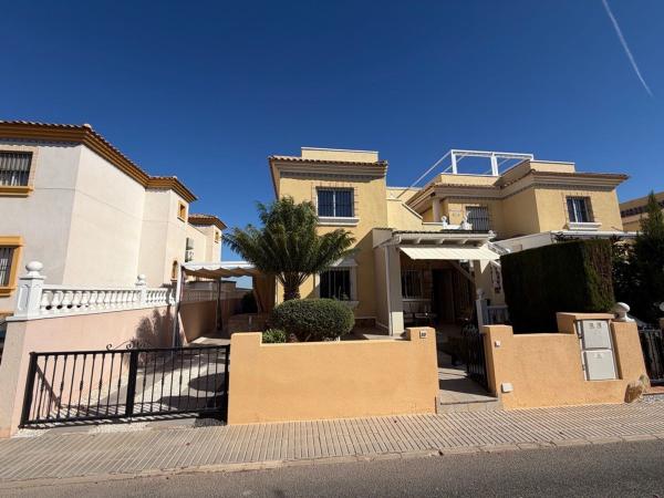Продажа квартиры на Piso en Villamartín, Orihuela, Ориуэла
photo 1