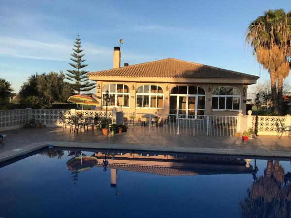 Частный шале на продаже в Casa o chalet en Almoradí, Алморади thumbnail 2