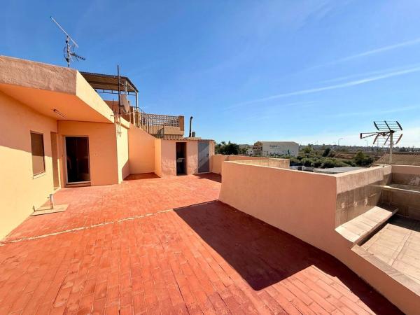 Chalet adosado en Bordes, 4, El Secanet - Hacienda del Sol, La Villajoyosa / Vila Joiosa photo 1