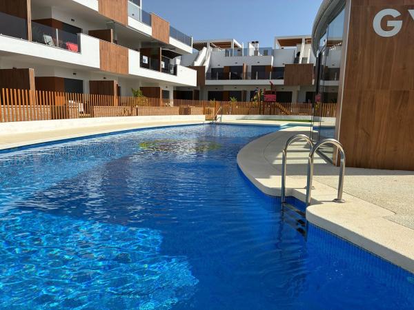 Продажа квартиры на Piso en Zona Pueblo, Pilar de la Horadada, Пилар де ла Орадада
photo 1