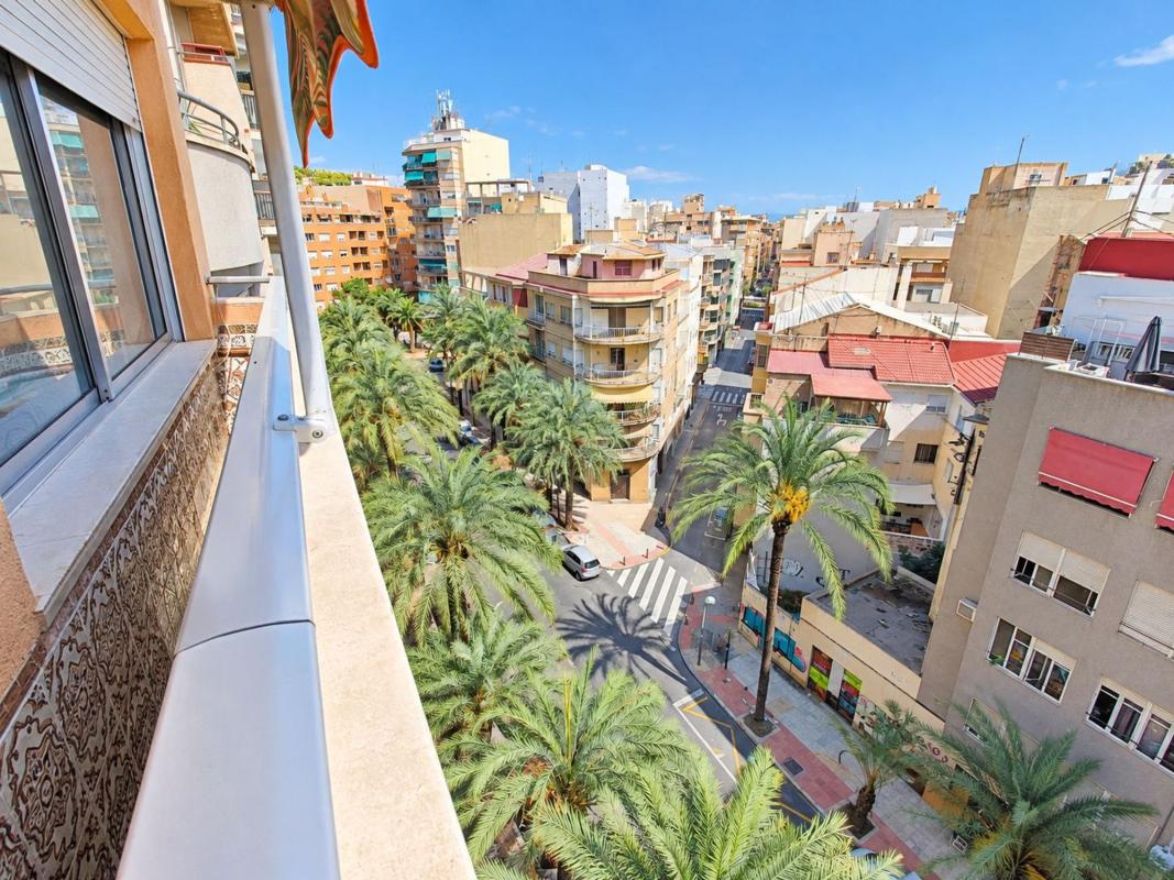 Sale of apartment in Piso en Salamanca, Santo Domingo, Alicante / Alacant, Alicante
photo 3
