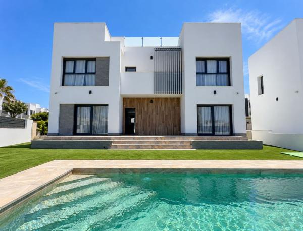 Casa o chalet independiente en Aguas Nuevas, Torrevieja photo 1