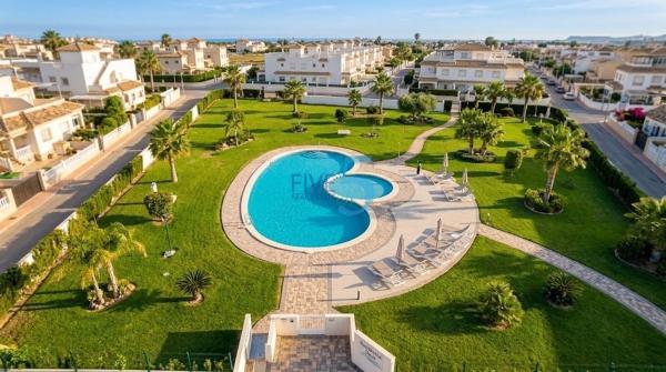 Chalet pareado en San Fulgencio thumbnail 2