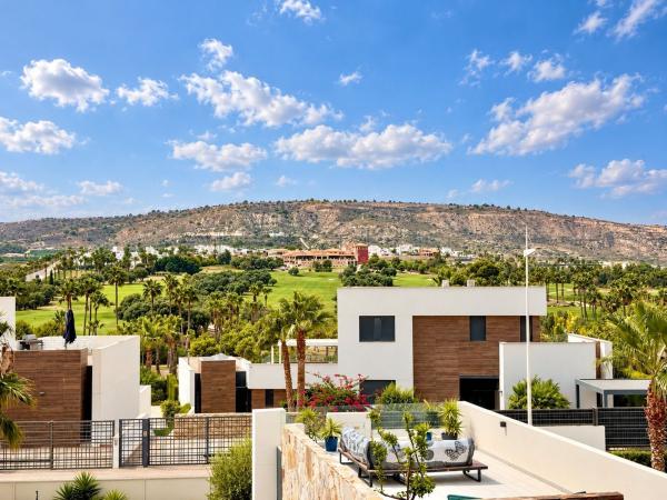 Independent chalet for sale in Casa o chalet en Algorfa, Algorfa
thumbnail 3