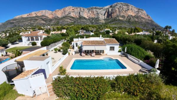 Chalet wolnostojący na sprzedaż w Casa o chalet en Montgó - Ermita, Jávea/Xàbia, Jávea/Xàbia thumbnail 2