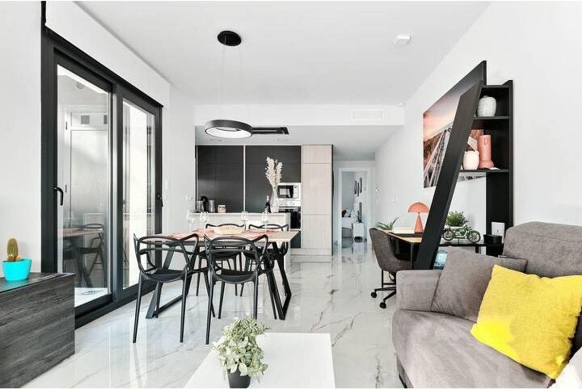 Продажа квартиры на Piso en Calle Lagos de Covadonga, 6, Zona Lago - Los Almendros, Orihuela, Ориуэла
photo 5