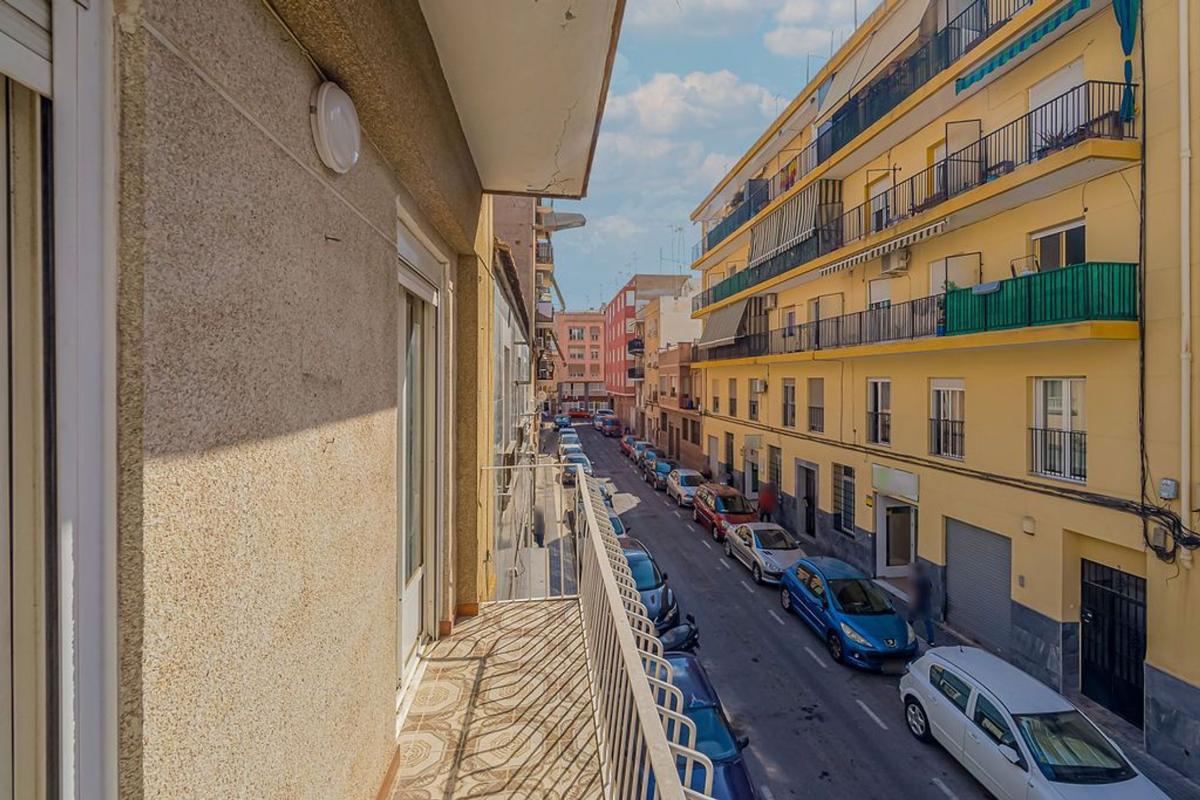Venta de piso en Piso en Calle Arturo Salvetti Pardo, Carrús Este, Elche / Elx, Elche / Elx
photo 5
