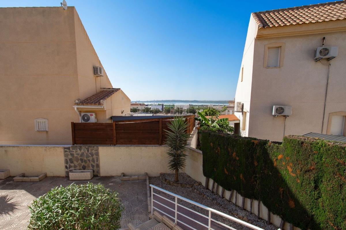 Продажа отдельного шале в Casa o chalet en Centro de la Ciudad Quesada, Rojales, Рохалес photo 2