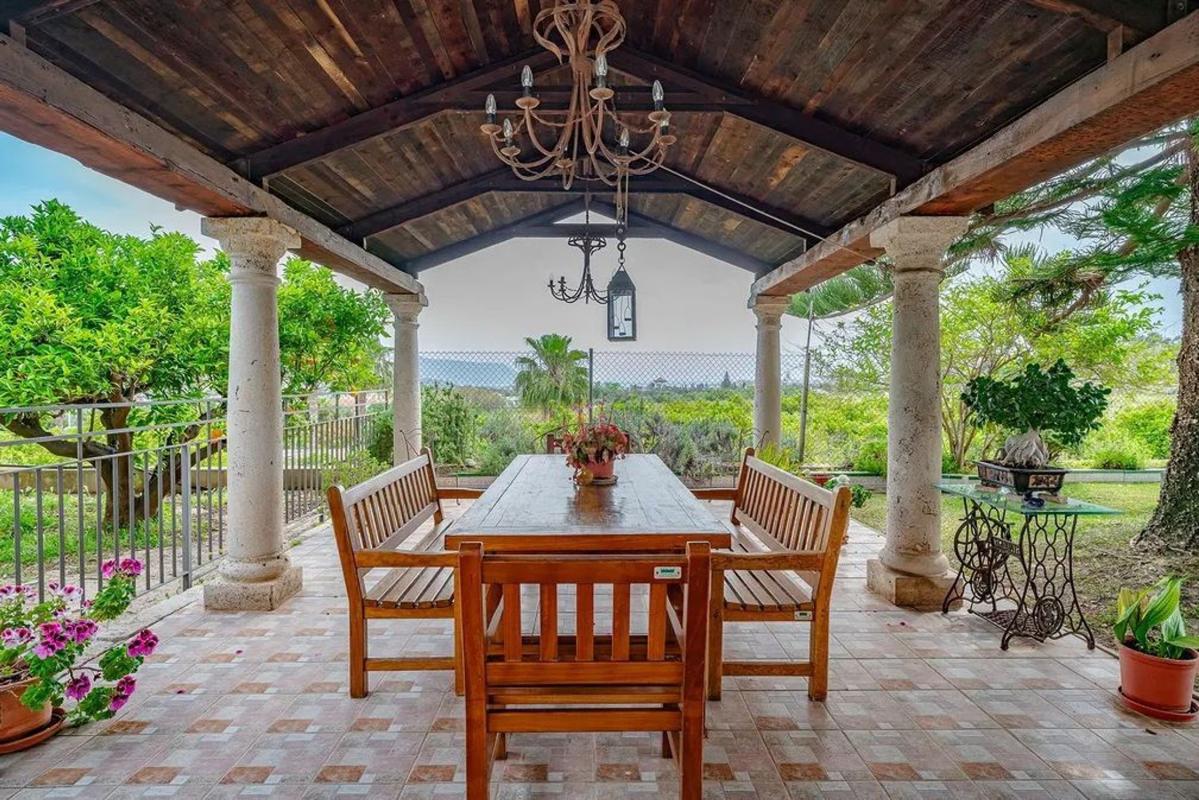 Properties for sale and rent in Spain photo 2