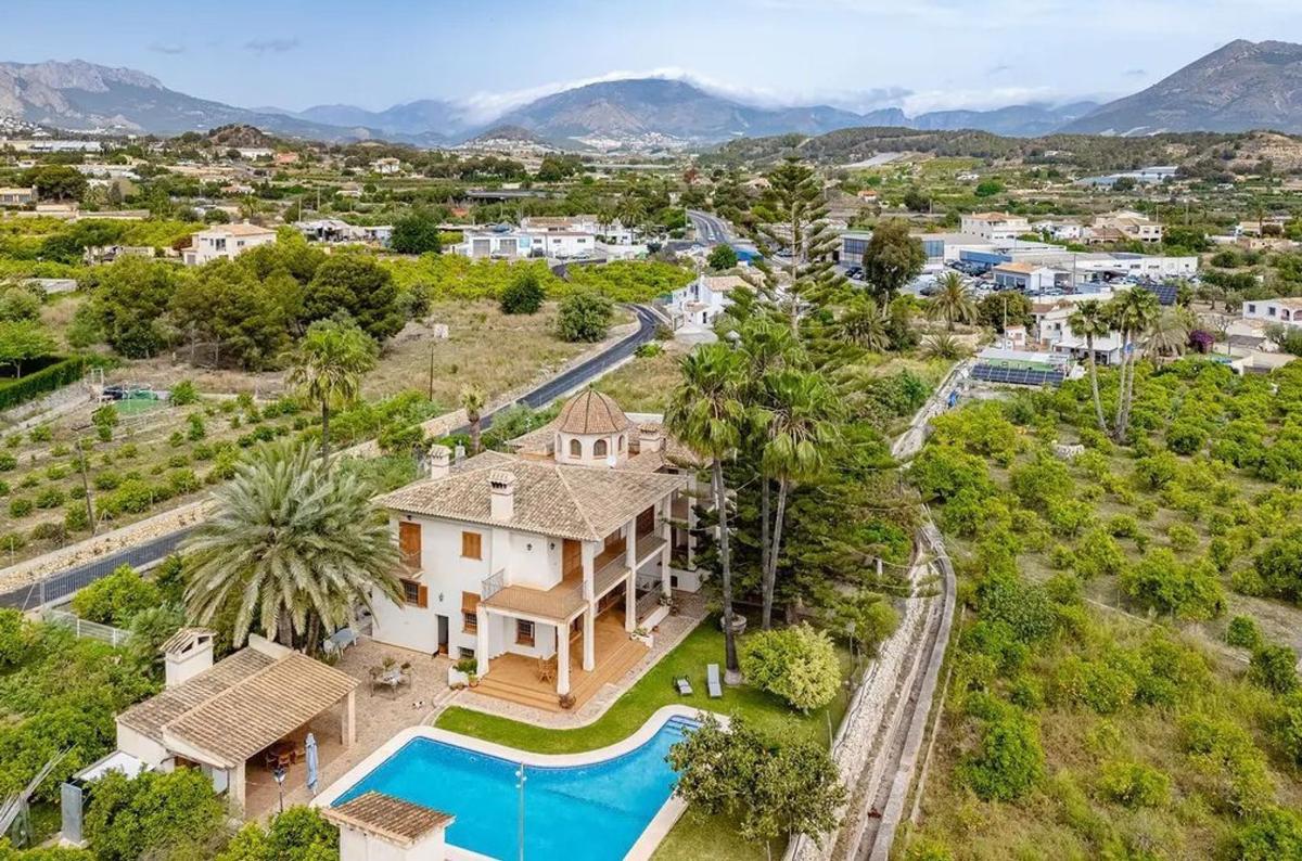 Properties for sale and rent in Spain photo 4