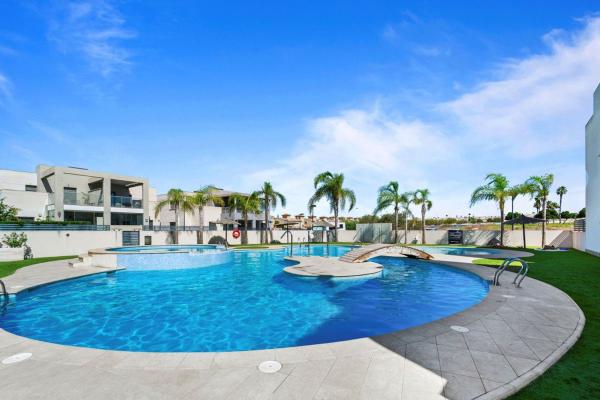 Venta de piso en Piso en Nueva Torrevieja, Torrevieja, Torrevieja
photo 1