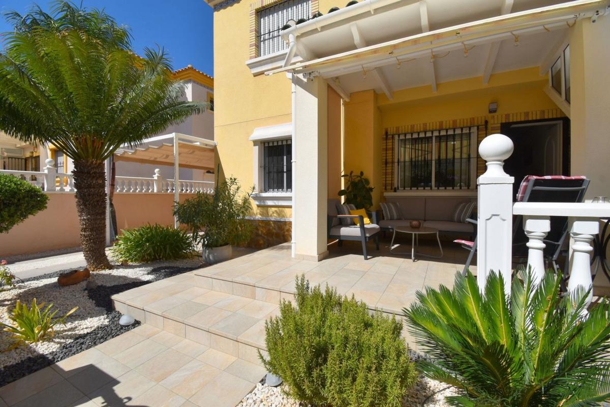 Sprzedaż mieszkania w Piso en Villamartín, Orihuela, Orihuela
photo 3